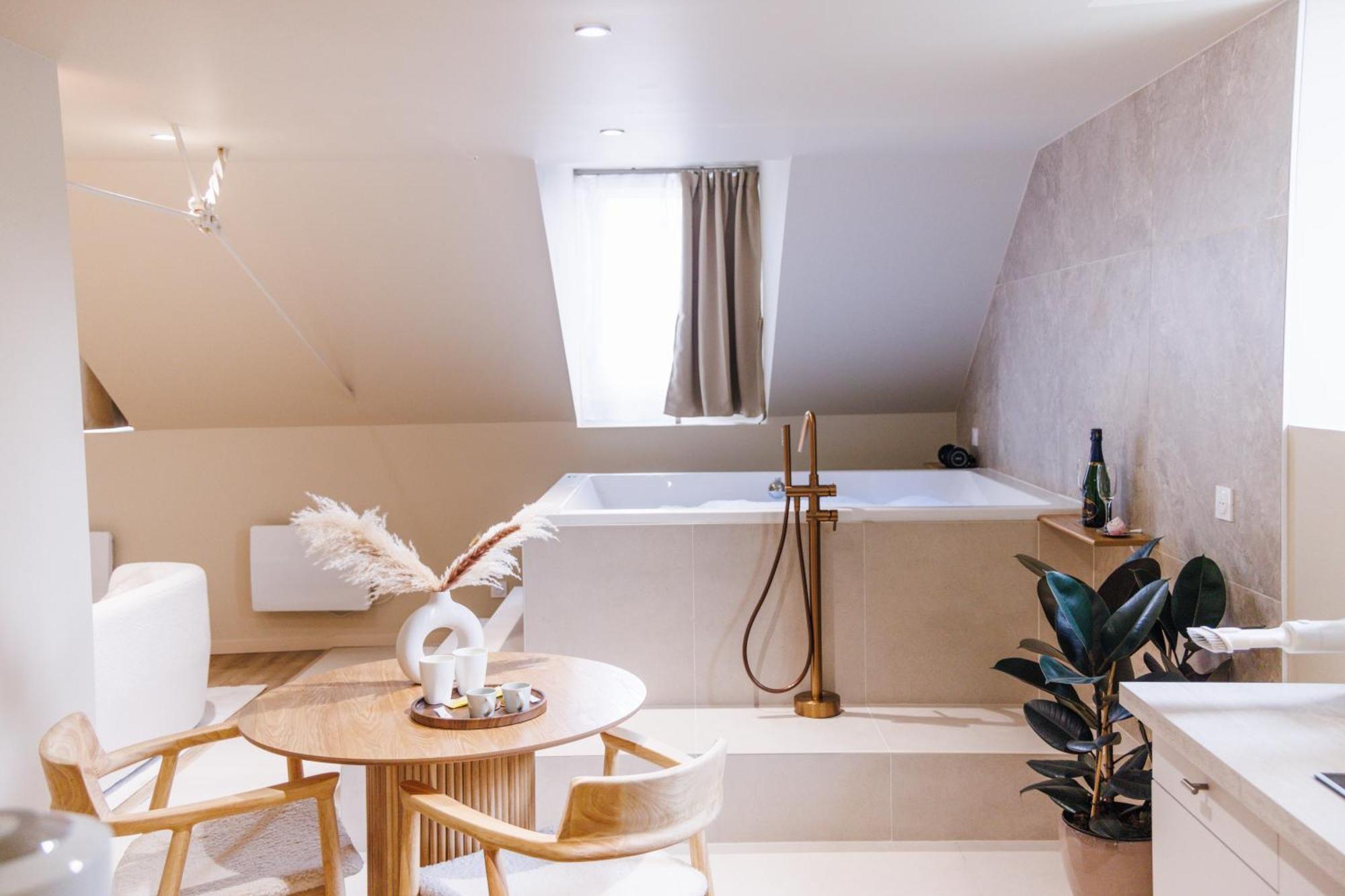 Eden Room - Luxe, Balneo & Sauna Le Mans Esterno foto