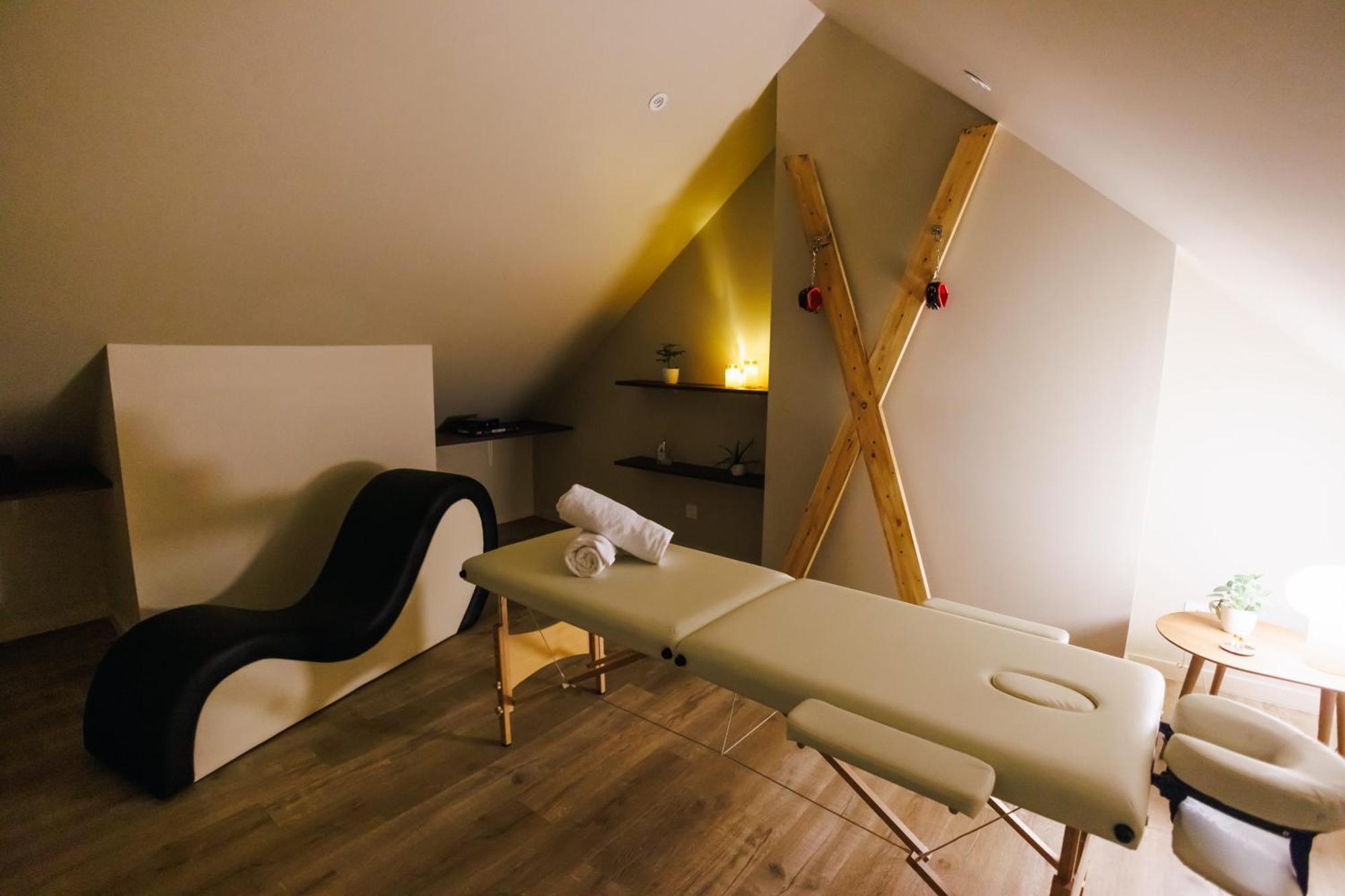 Eden Room - Luxe, Balneo & Sauna Le Mans Esterno foto