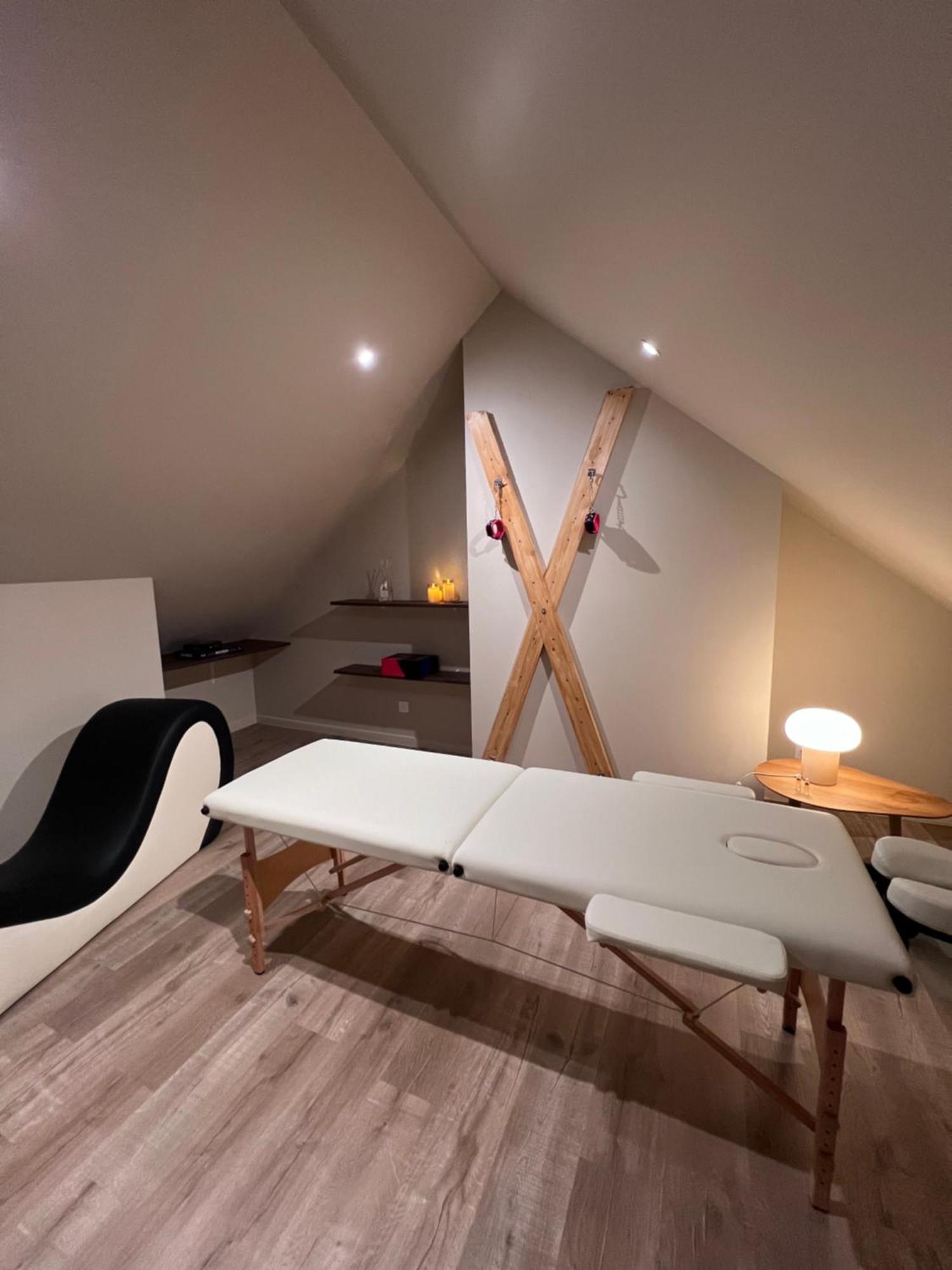 Eden Room - Luxe, Balneo & Sauna Le Mans Esterno foto